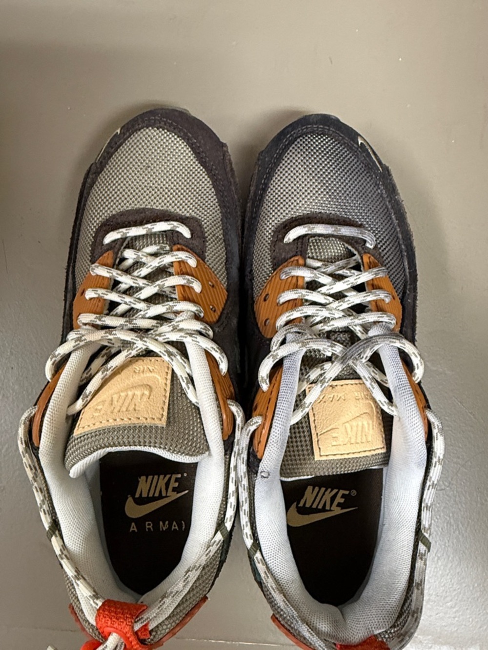 Nike Air Max 90 SE Lace Toggle Khaki Olive Sz 7.5 — FLAW - Picture 7 of 8